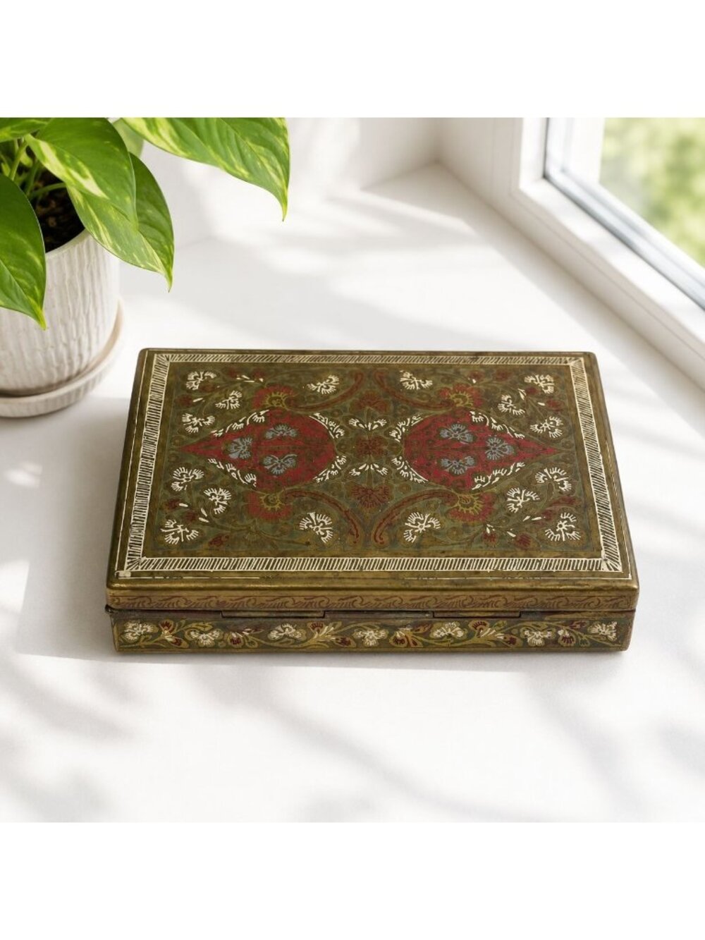 Hand-Painted Vintage Brass & Wood Jewelry Box With Floral Motif - 7.5x5 Inches